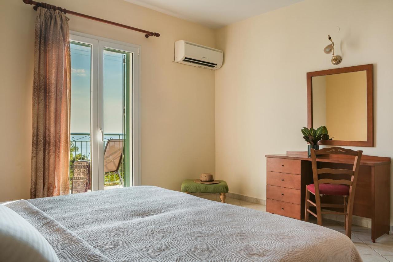 Eagle'S Nest Apartment ลูร์ดฮาตา ภายนอก รูปภาพ
